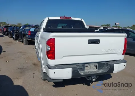 2020 Toyota Tundra 1794 Edition из США, поврежденный, VIN 5TFAY5F18LX903888